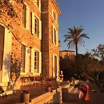 Maison d'hôtes Castel Pierre Lisse Hyères