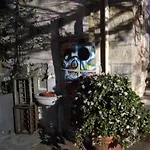 Guest house Castel Pierre Lisse 3*