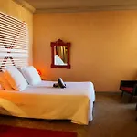 Guest house Castel Pierre Lisse Hyeres