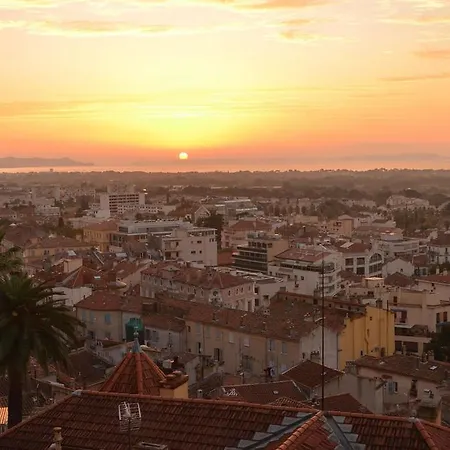 Castel Pierre Lisse Гостевой дом 3*