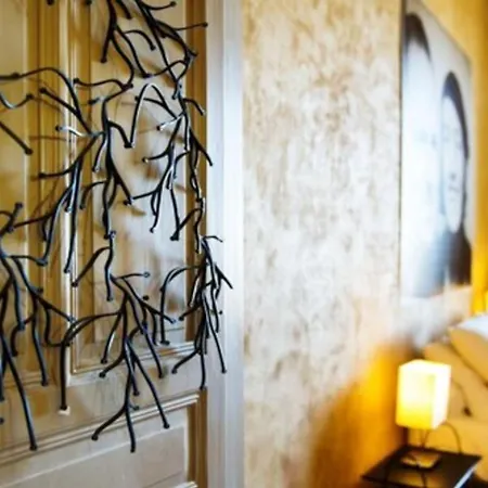 Castel Pierre Lisse Йер