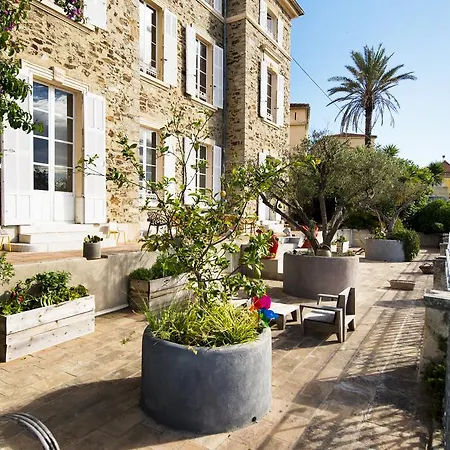Castel Pierre Lisse Hyères