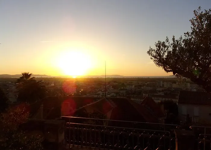 Castel Pierre Lisse 3*