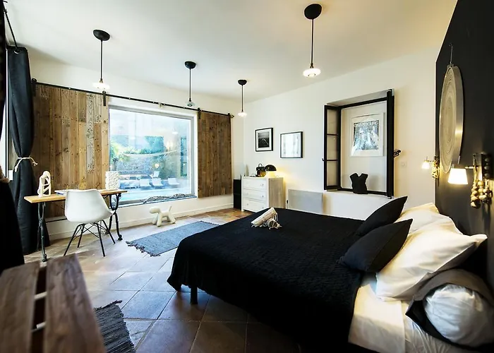 Castel Pierre Lisse Hyères